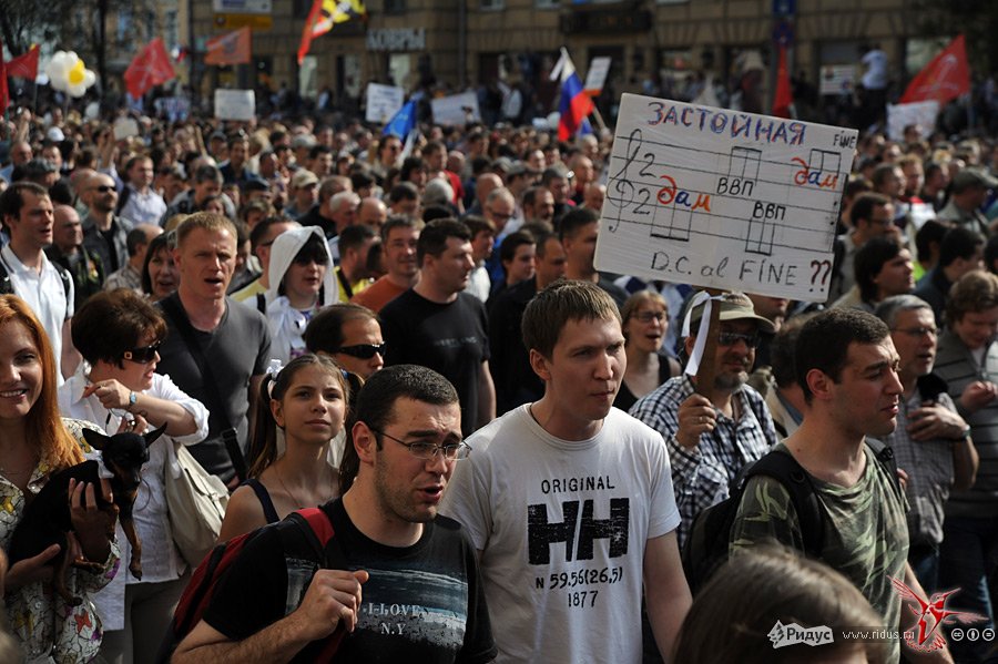 6 мая москва. 6 Мая 2012 года марш миллионов. Солдаты на Болотной площади марш миллионов 6 мая 2012. 6 Мая.