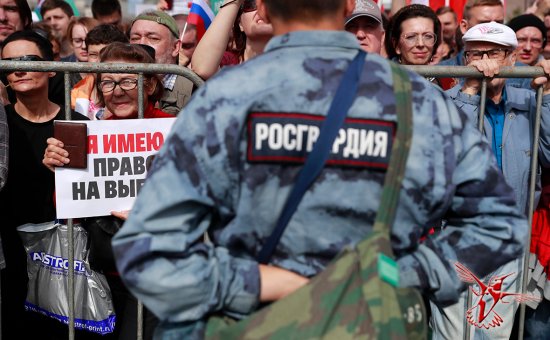 К делу о митингах в Москве подключилась ФСБ. Она будет искать связь оппозиционных кандидатов с Западом